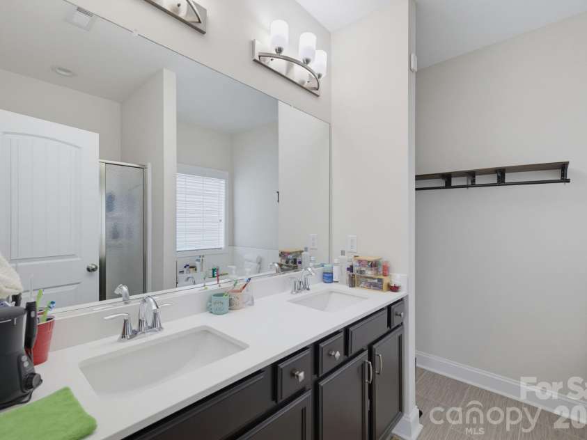 668 Palomino Mustang Drive, Whitsett, NC 27377.  MLS# CAR4407147, YatesRealty ID 40065. 