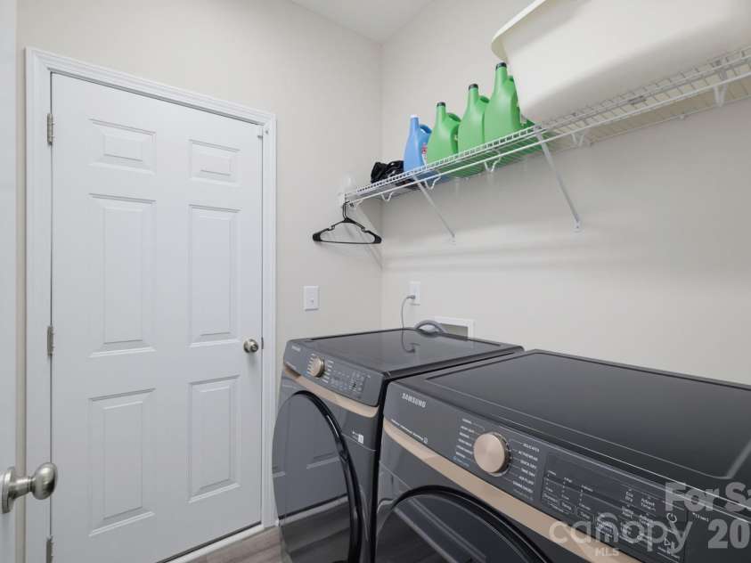 668 Palomino Mustang Drive, Whitsett, NC 27377.  MLS# CAR4407147, YatesRealty ID 40065. 
