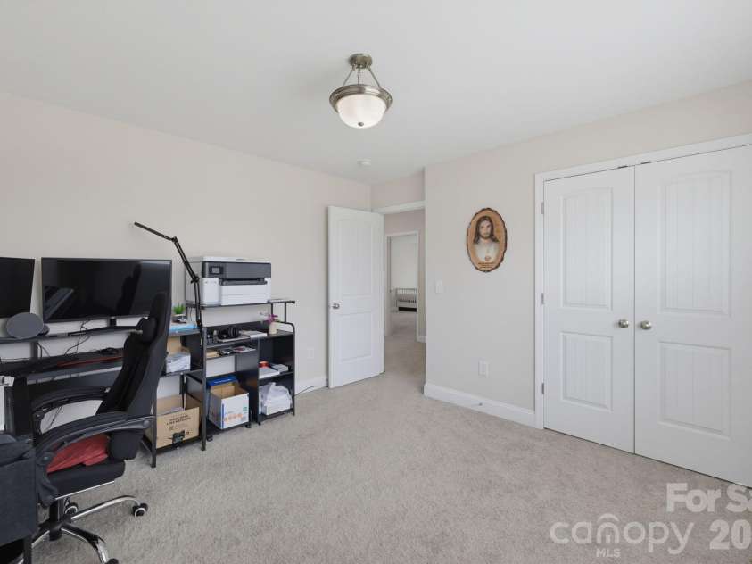 668 Palomino Mustang Drive, Whitsett, NC 27377.  MLS# CAR4407147, YatesRealty ID 40065. 
