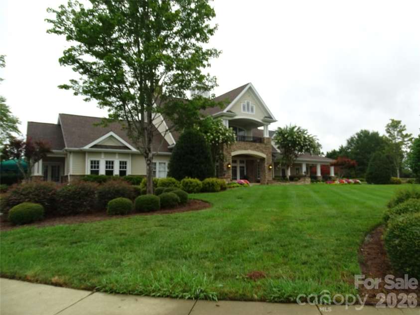 668 Palomino Mustang Drive, Whitsett, NC 27377.  MLS# CAR4407147, YatesRealty ID 40065. 