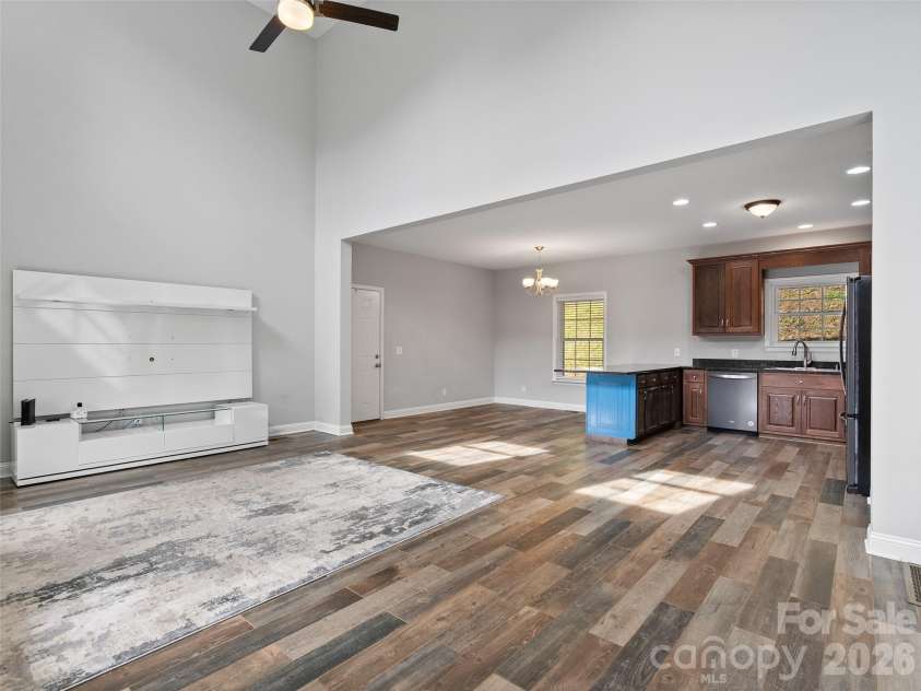 133 Shadow Oak Lane, Clyde, NC 28721.  MLS# CAR4408116, YatesRealty ID 40066. 