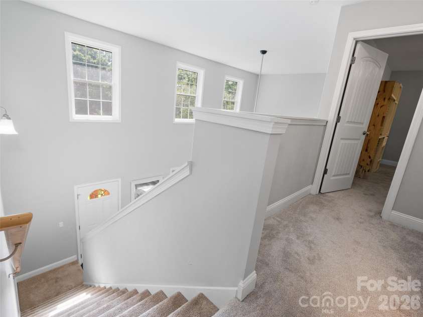 133 Shadow Oak Lane, Clyde, NC 28721.  MLS# CAR4408116, YatesRealty ID 40066. 