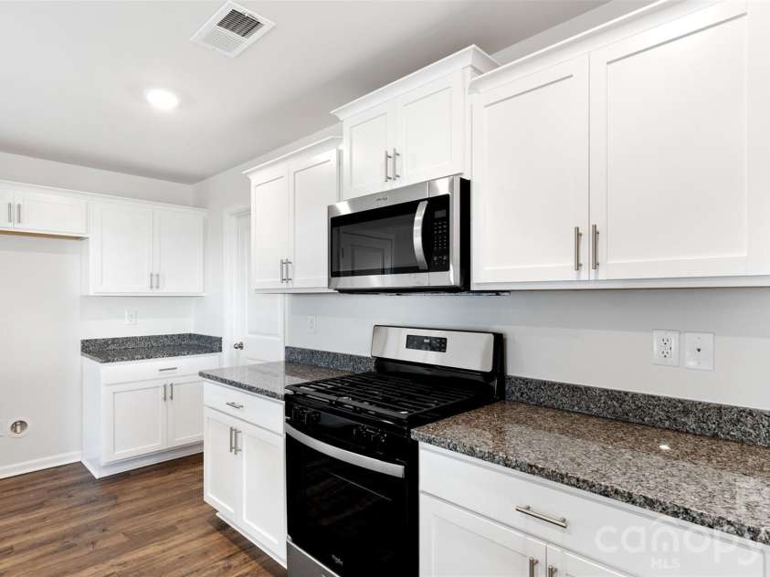 218 Lauren Lane, Hendersonville, NC 28792.  MLS# CAR4408128, YatesRealty ID 40068. Photos are representative
