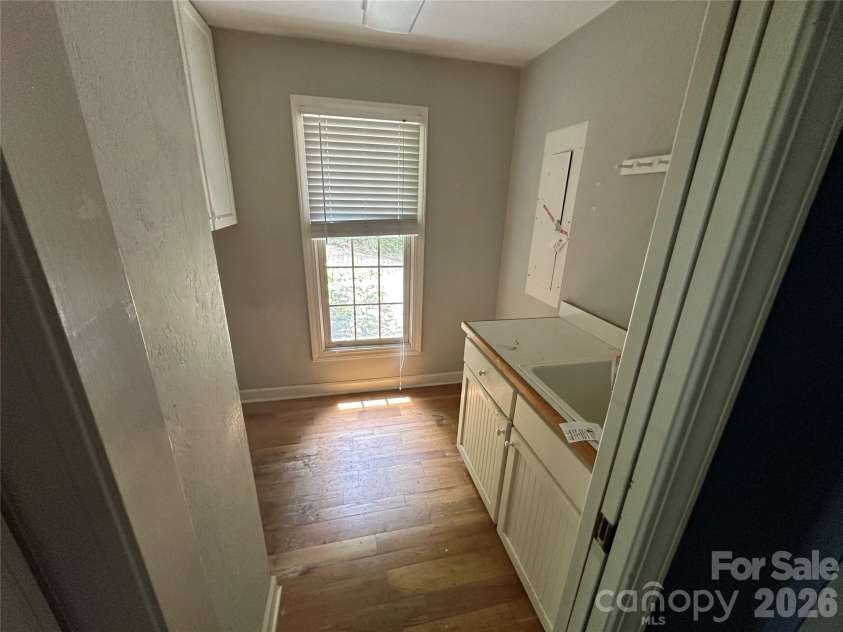 880 Rochester Drive, Cashiers, NC 28717.  MLS# CAR4408151, YatesRealty ID 40069. 