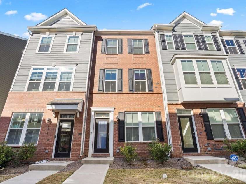 6222 Cleburne Court, Charlotte, NC 28217.  MLS# CAR4334877, YatesRealty ID 4007. 