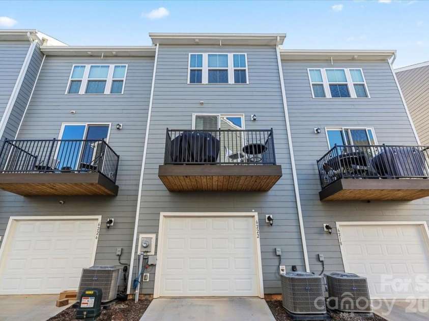 6222 Cleburne Court, Charlotte, NC 28217.  MLS# CAR4334877, YatesRealty ID 4007. 