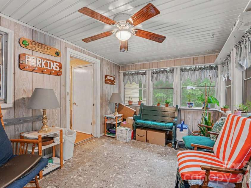 5203 Winton Street, Kannapolis, NC 28081.  MLS# CAR4408160, YatesRealty ID 40070. 
