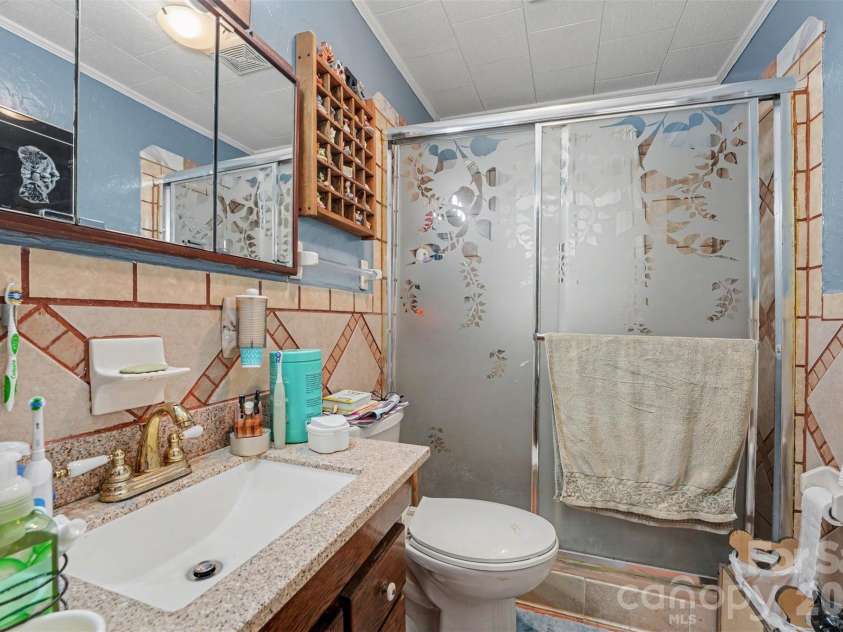 5203 Winton Street, Kannapolis, NC 28081.  MLS# CAR4408160, YatesRealty ID 40070. 