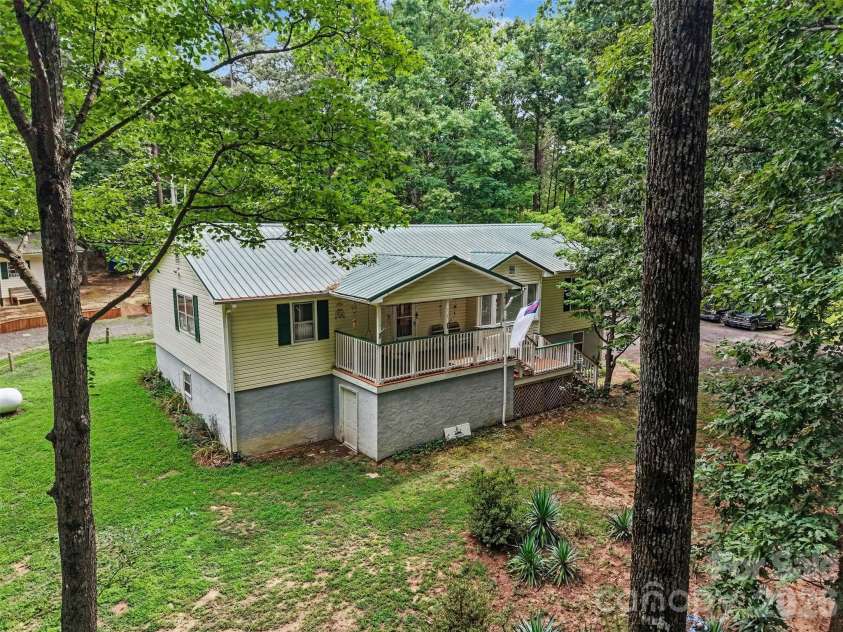 5203 Winton Street, Kannapolis, NC 28081.  MLS# CAR4408160, YatesRealty ID 40070. 