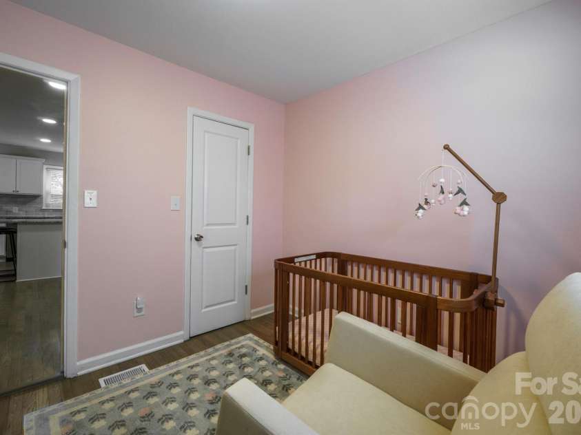 200 Point Circle, Belmont, NC 28012.  MLS# CAR4406314, YatesRealty ID 40072. 