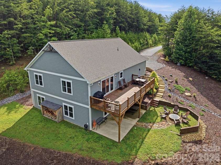 47 Pleasant Ridge Trail, Nebo, NC 28761.  MLS# CAR4405959, YatesRealty ID 40073. 