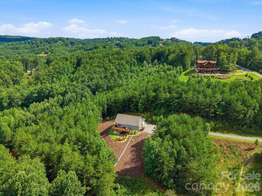 47 Pleasant Ridge Trail, Nebo, NC 28761.  MLS# CAR4405959, YatesRealty ID 40073. 