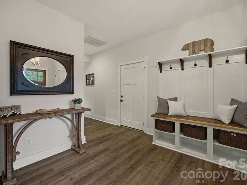 47 Pleasant Ridge Trail, Nebo, NC 28761.  MLS# CAR4405959, YatesRealty ID 40073. 