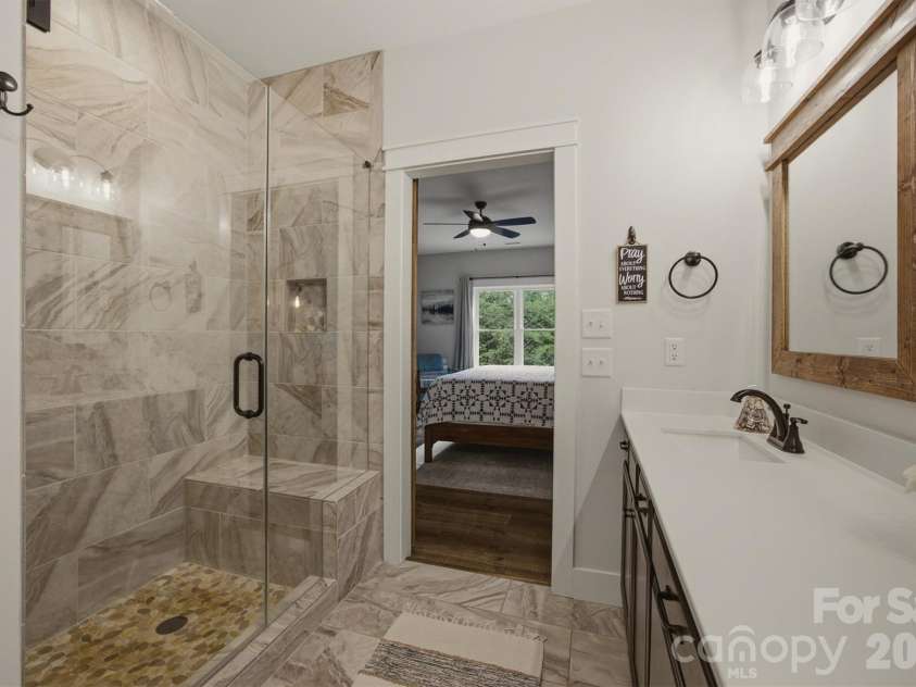 47 Pleasant Ridge Trail, Nebo, NC 28761.  MLS# CAR4405959, YatesRealty ID 40073. 