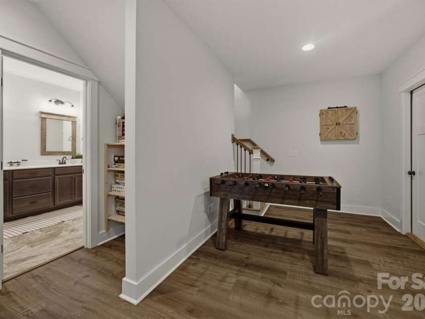 47 Pleasant Ridge Trail, Nebo, NC 28761.  MLS# CAR4405959, YatesRealty ID 40073. 