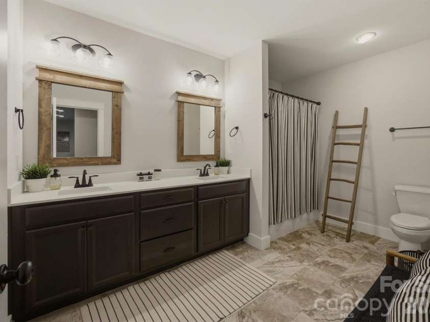 47 Pleasant Ridge Trail, Nebo, NC 28761.  MLS# CAR4405959, YatesRealty ID 40073. Basement Full Bathroom