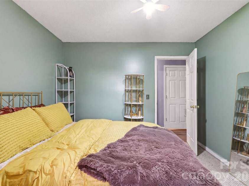 106 Arlington Avenue, Jonesville, NC 28642.  MLS# CAR4408147, YatesRealty ID 40077. 