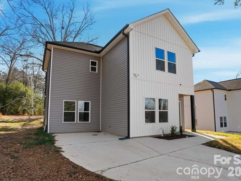 100 Boyette Drive, Albemarle, NC 28001.  MLS# CAR4408284, YatesRealty ID 40078. 