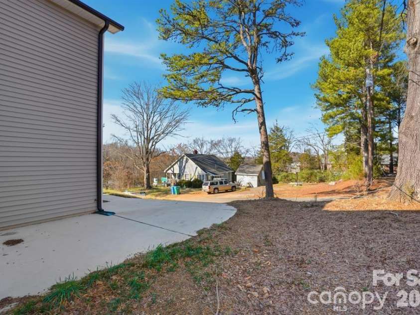 100 Boyette Drive, Albemarle, NC 28001.  MLS# CAR4408284, YatesRealty ID 40078. 
