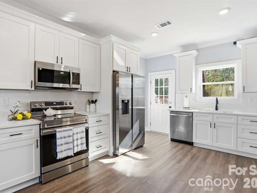 100 Boyette Drive, Albemarle, NC 28001.  MLS# CAR4408284, YatesRealty ID 40078. 