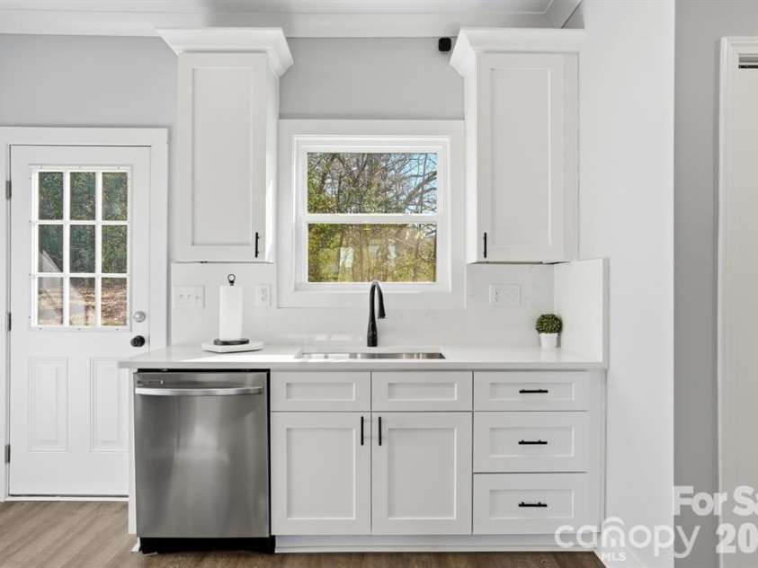 100 Boyette Drive, Albemarle, NC 28001.  MLS# CAR4408284, YatesRealty ID 40078. 