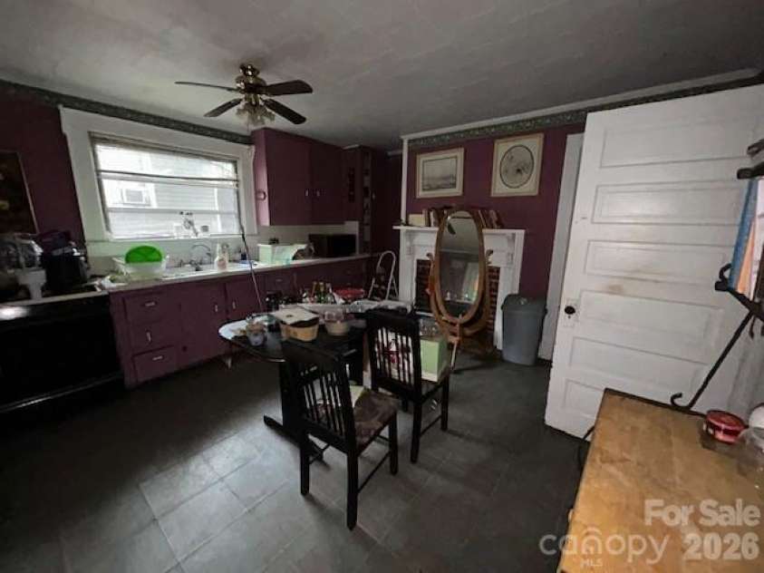 129 Pine Street, Rutherfordton, NC 28139.  MLS# CAR4403126, YatesRealty ID 40079. 