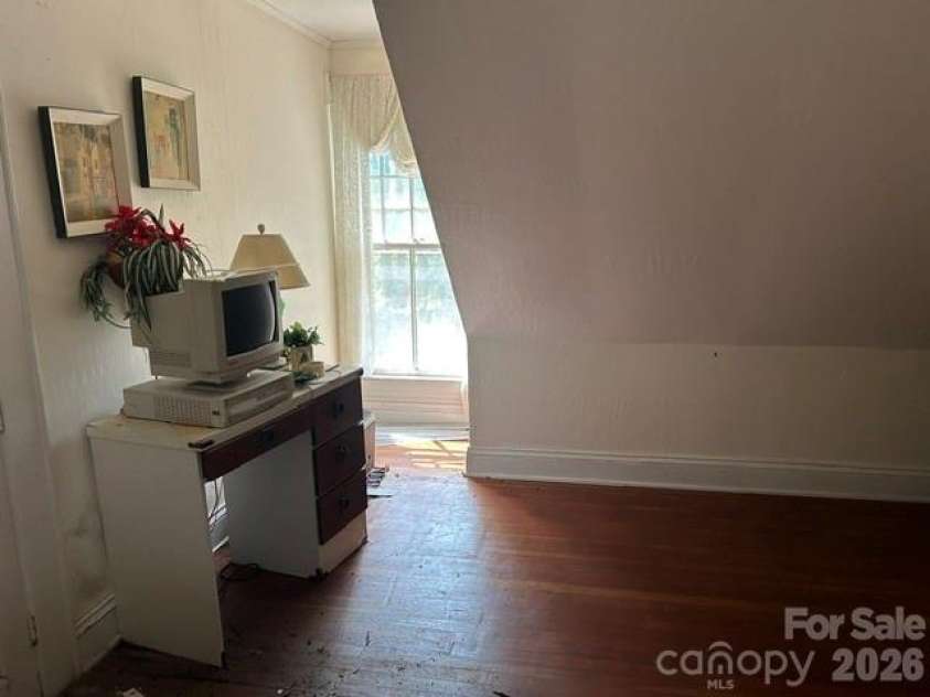 129 Pine Street, Rutherfordton, NC 28139.  MLS# CAR4403126, YatesRealty ID 40079. 
