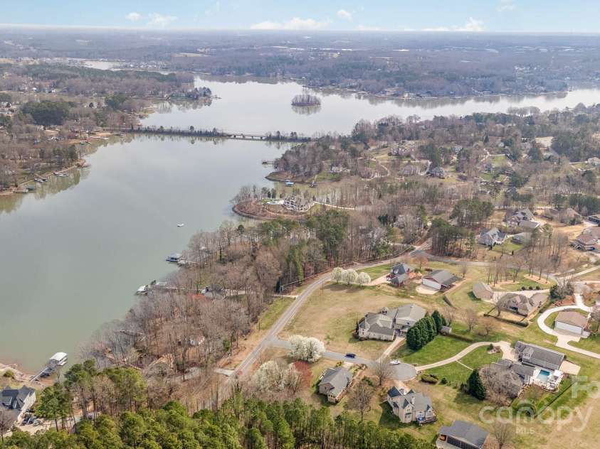 108 Outside Loop Lane, Mooresville, NC 28117.  MLS# CAR4228634, YatesRealty ID 4008. 