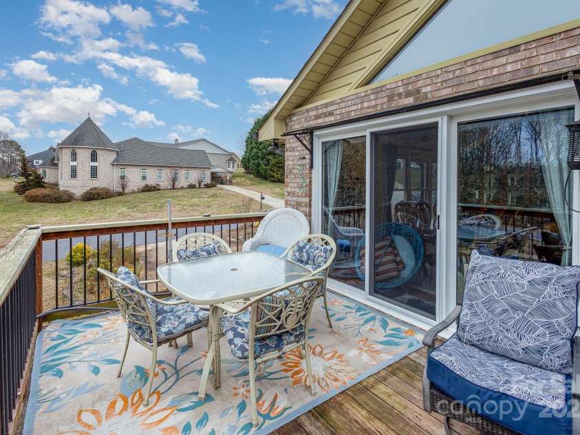 108 Outside Loop Lane, Mooresville, NC 28117.  MLS# CAR4228634, YatesRealty ID 4008. 