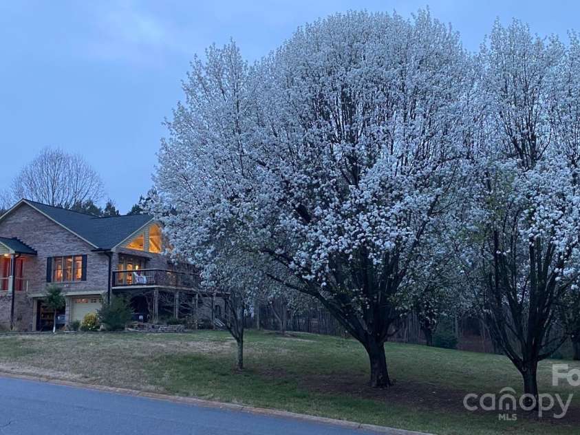 108 Outside Loop Lane, Mooresville, NC 28117.  MLS# CAR4228634, YatesRealty ID 4008. 