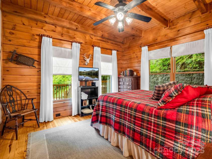 120 Rocky Mountain Drive, Lake Lure, NC 28746.  MLS# CAR4328799, YatesRealty ID 4008. Guest BR 1