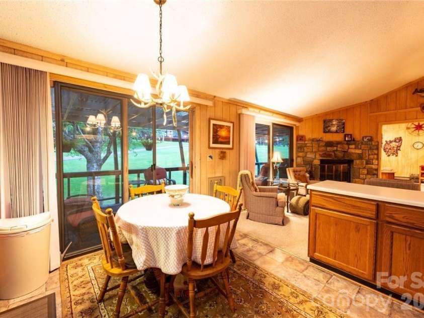 107 Grassy Gap Loop Road, Beech Mountain, NC 28604.  MLS# CAR4408142, YatesRealty ID 40082. 