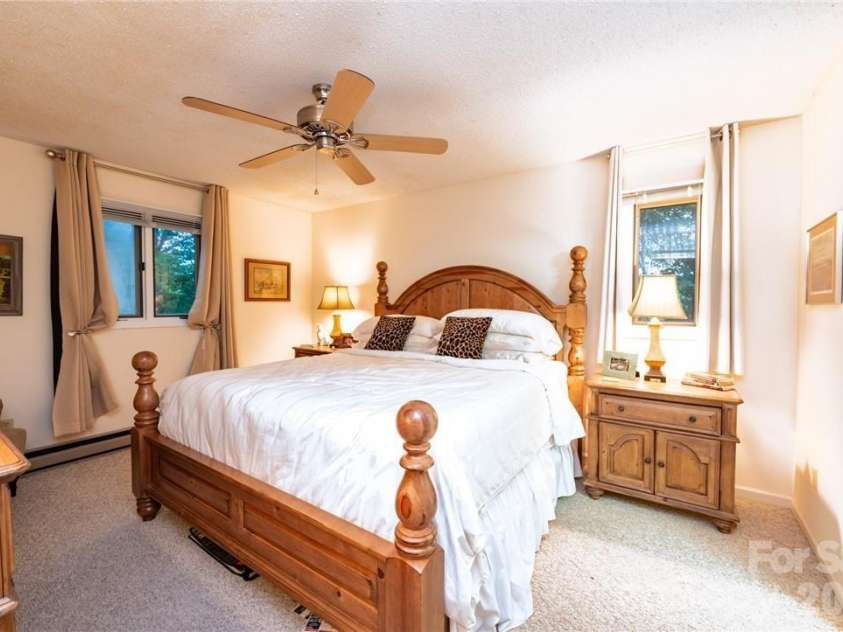 107 Grassy Gap Loop Road, Beech Mountain, NC 28604.  MLS# CAR4408142, YatesRealty ID 40082. 