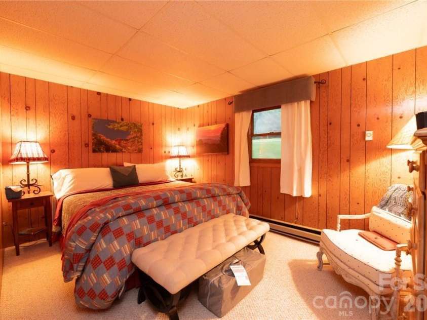 107 Grassy Gap Loop Road, Beech Mountain, NC 28604.  MLS# CAR4408142, YatesRealty ID 40082. 