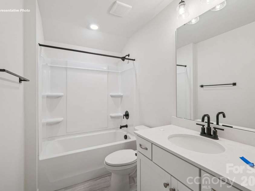 3245 Oberon Street, York, SC 29745.  MLS# CAR4408363, YatesRealty ID 40085. 