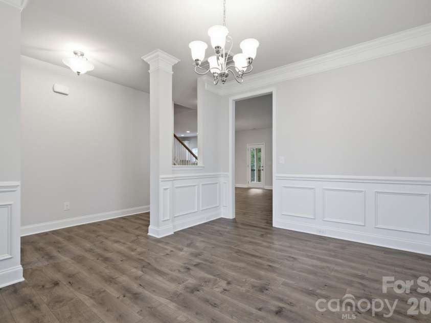 123 Bunker Hill Lane, Statesville, NC 28677.  MLS# CAR4408443, YatesRealty ID 40088. 
