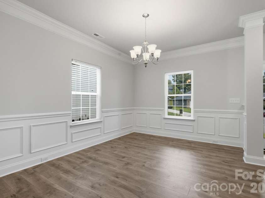 123 Bunker Hill Lane, Statesville, NC 28677.  MLS# CAR4408443, YatesRealty ID 40088. 