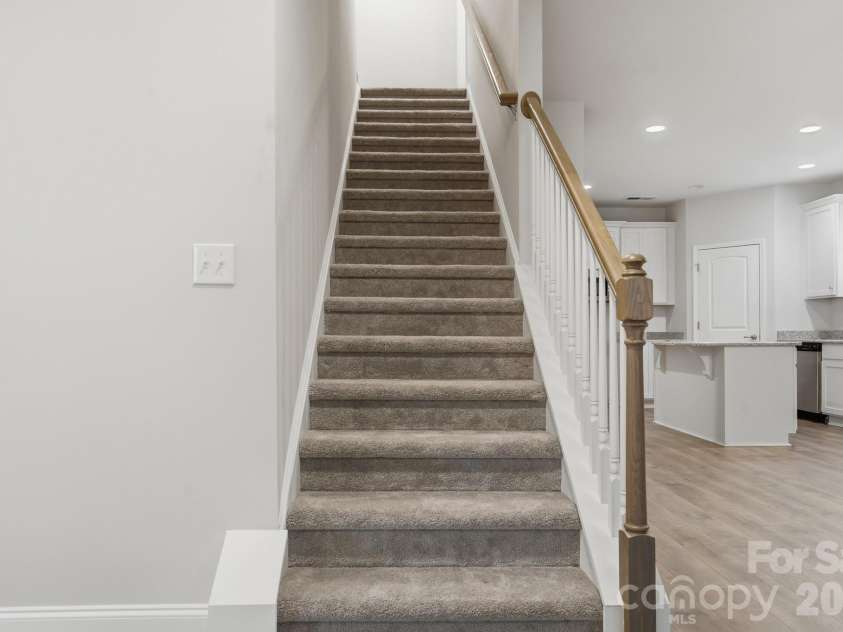 123 Bunker Hill Lane, Statesville, NC 28677.  MLS# CAR4408443, YatesRealty ID 40088. 