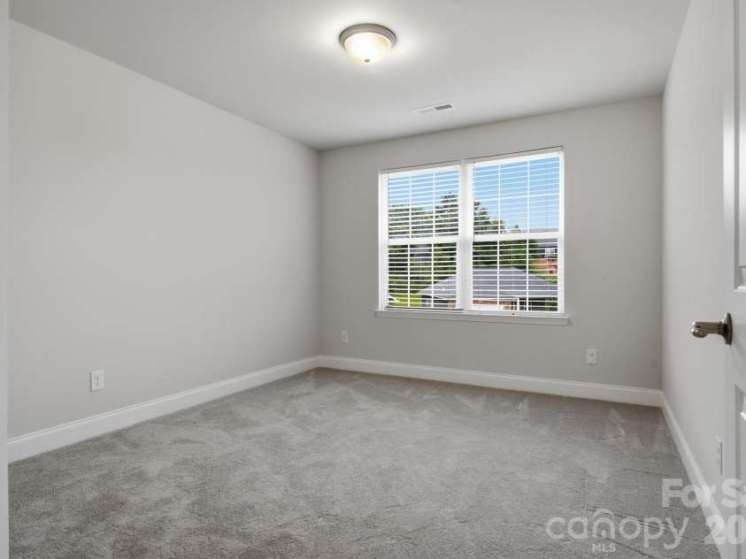 123 Bunker Hill Lane, Statesville, NC 28677.  MLS# CAR4408443, YatesRealty ID 40088. 