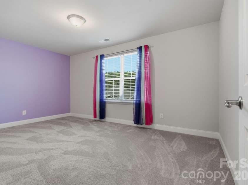 123 Bunker Hill Lane, Statesville, NC 28677.  MLS# CAR4408443, YatesRealty ID 40088. 