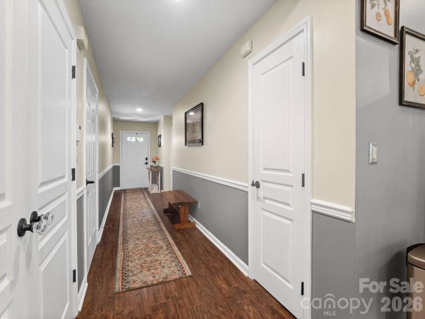 10 Gray Wolf Lane, Hendersonville, NC 28792.  MLS# CAR4267115, YatesRealty ID 4009. 