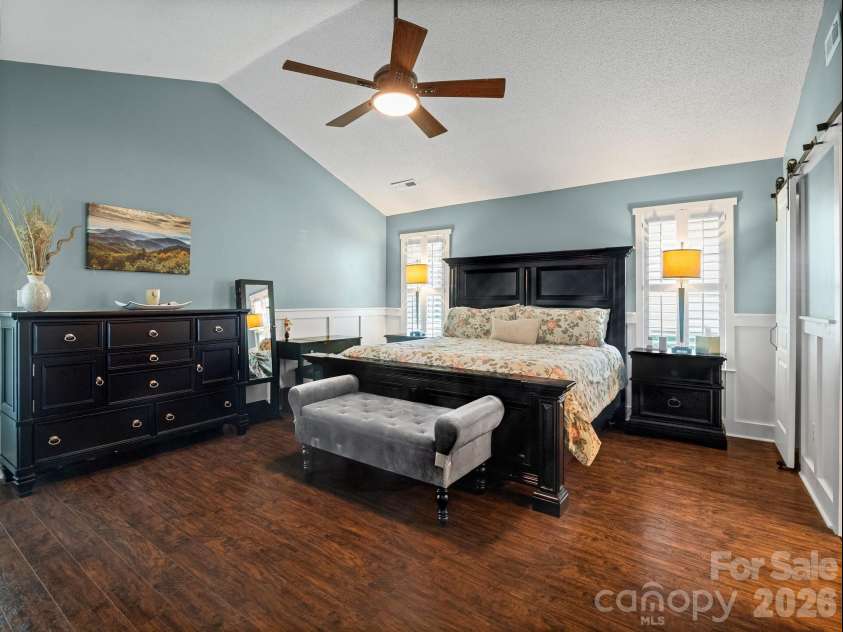 10 Gray Wolf Lane, Hendersonville, NC 28792.  MLS# CAR4267115, YatesRealty ID 4009. 