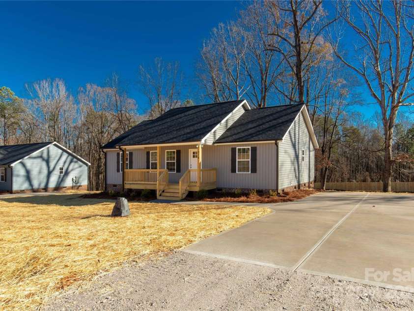 978 Helms Street, Rock Hill, SC 29732.  MLS# CAR4330462, YatesRealty ID 4009. 
