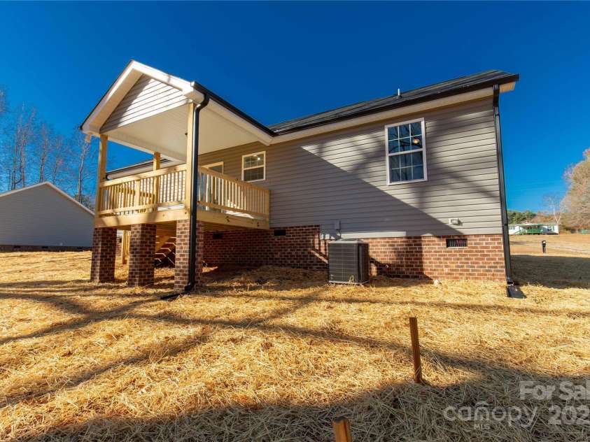 978 Helms Street, Rock Hill, SC 29732.  MLS# CAR4330462, YatesRealty ID 4009. 