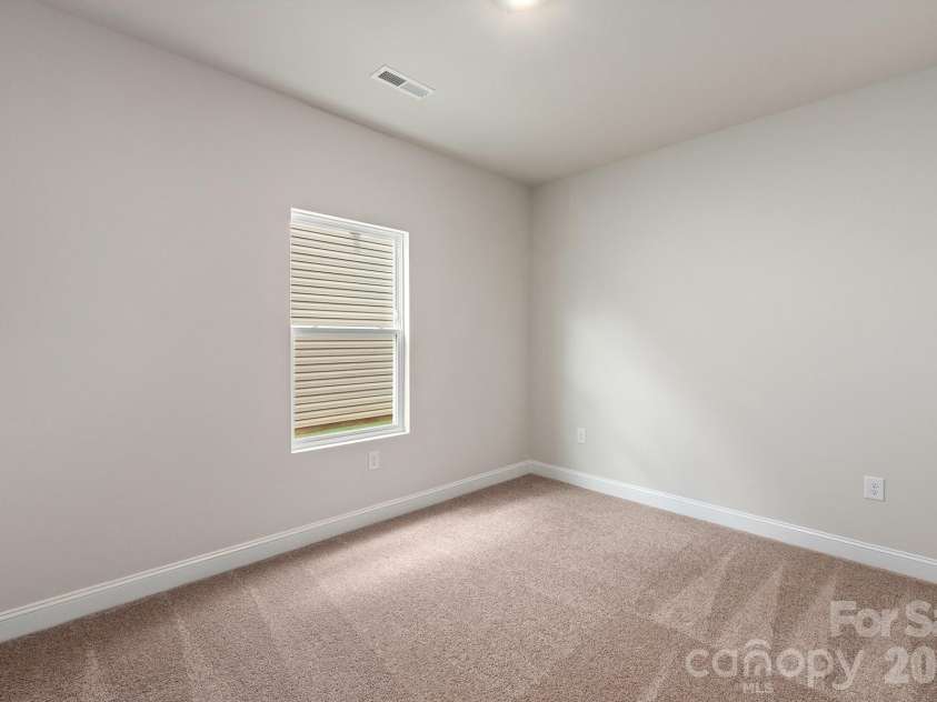 8106 Cravat Court, Charlotte, NC 28215.  MLS# CAR4407677, YatesRealty ID 40091. 