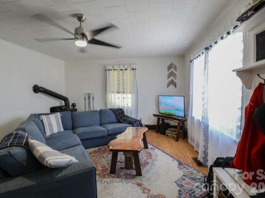 1646 Silver Street, Morganton, NC 28655.  MLS# CAR4408426, YatesRealty ID 40095. 