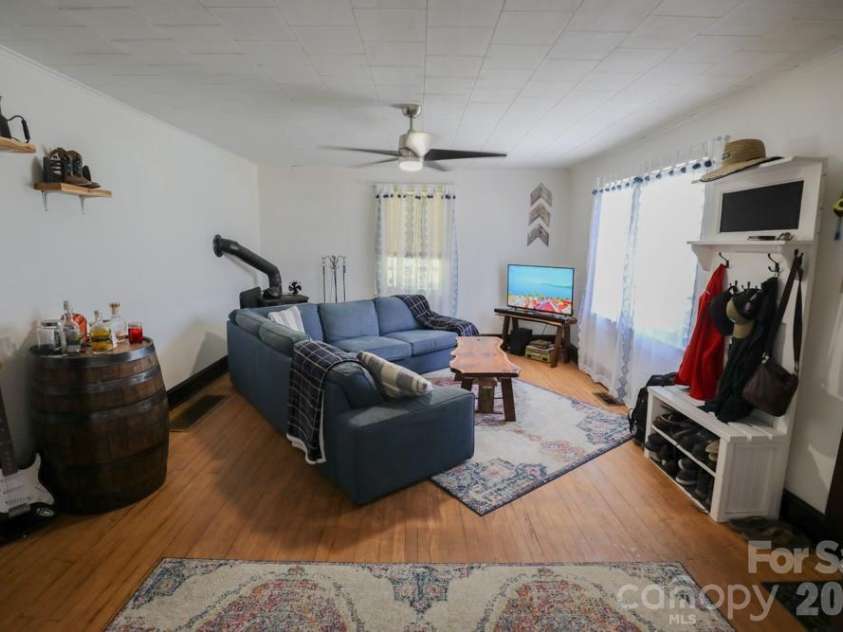 1646 Silver Street, Morganton, NC 28655.  MLS# CAR4408426, YatesRealty ID 40095. 
