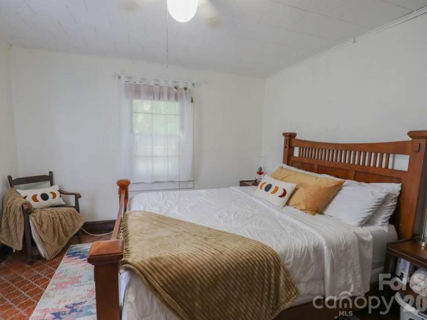 1646 Silver Street, Morganton, NC 28655.  MLS# CAR4408426, YatesRealty ID 40095. 