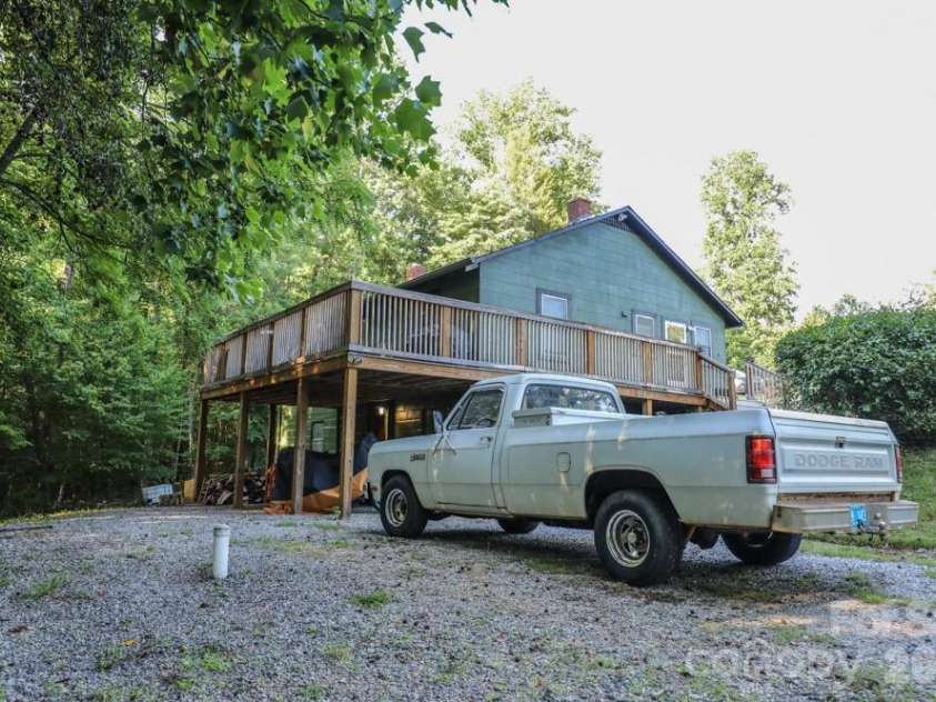 1646 Silver Street, Morganton, NC 28655.  MLS# CAR4408426, YatesRealty ID 40095. 
