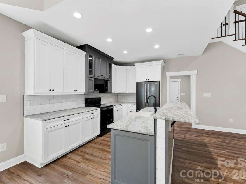 5005 Oconee Drive, Stanley, NC 28164.  MLS# CAR4402337, YatesRealty ID 40096. 